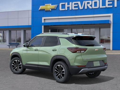 Cacti Green 2026 Chevrolet Trailblazer LT