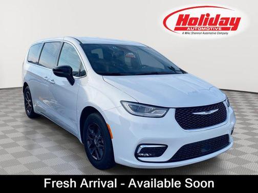 2025 Chrysler Pacifica L