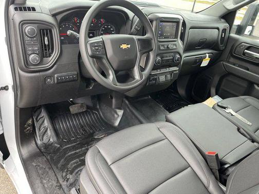 2025 Chevrolet Silverado 3500 WT