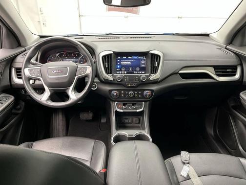 Downpour Metallic 2024 GMC Terrain SLT