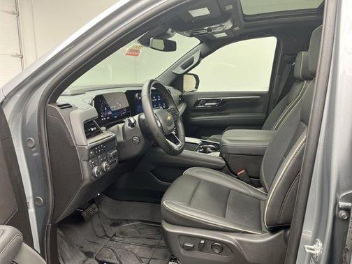 Sterling Gray Metallic 2025 Chevrolet Suburban Premier