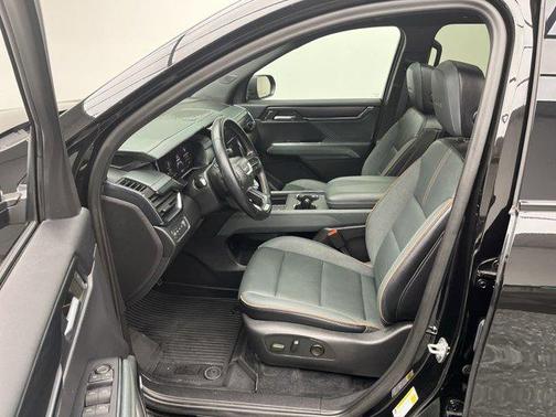 2024 GMC Acadia AWD AT4