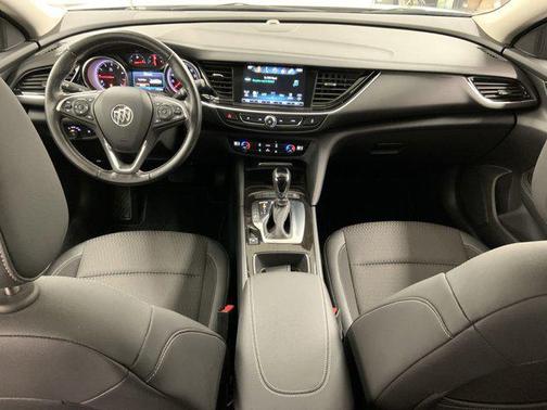 2018 Buick Regal Sportback Preferred II