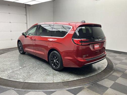 2025 Chrysler Pacifica L