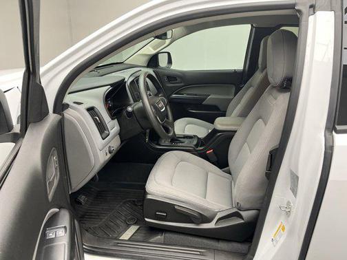 Summit White 2022 GMC Canyon Elevation Standard