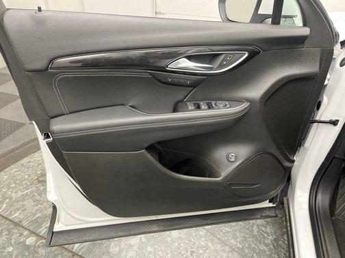 2023 Buick Envision Essence FWD