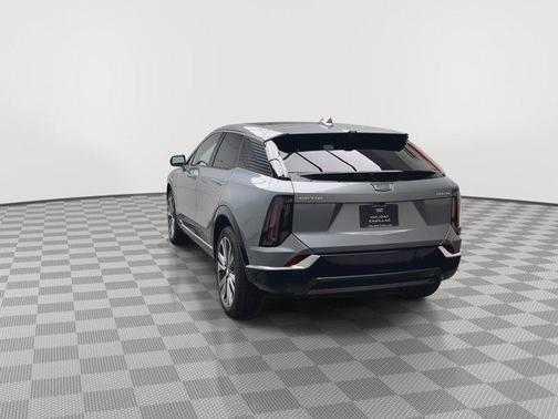 2025 Cadillac OPTIQ Luxury 2 AWD