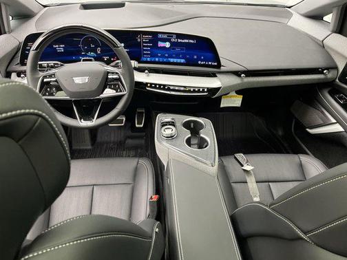 2025 Cadillac OPTIQ Luxury 2 AWD