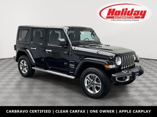 Black Clearcoat 2022 Jeep Wrangler Unlimited Sahara