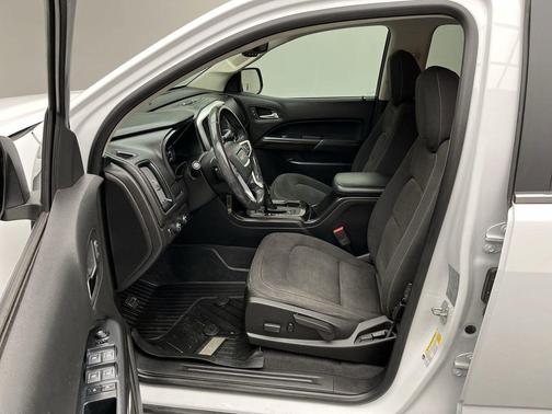 Summit White 2020 GMC Canyon SLE