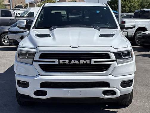 2022 RAM 1500 Laramie Crew Cab 4x4 57' Box