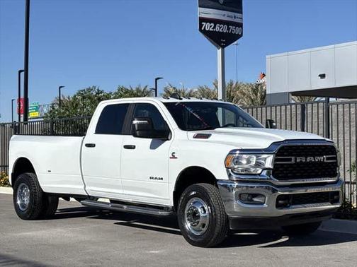 2024 RAM 3500 Big Horn Crew Cab 4x4 8 Box