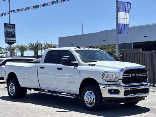 2024 RAM 3500 Big Horn Crew Cab 4x4 8 Box