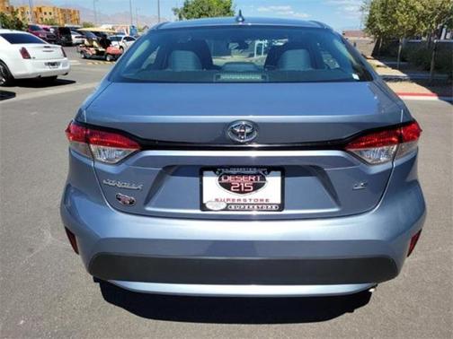 Photo 5 of 21 of 2020 Toyota Corolla LE