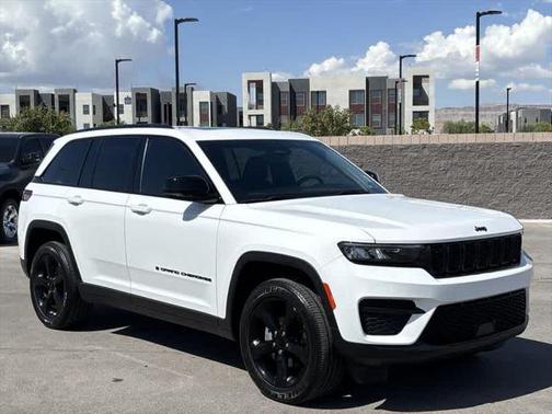 2023 Jeep Grand Cherokee Altitude 4x4