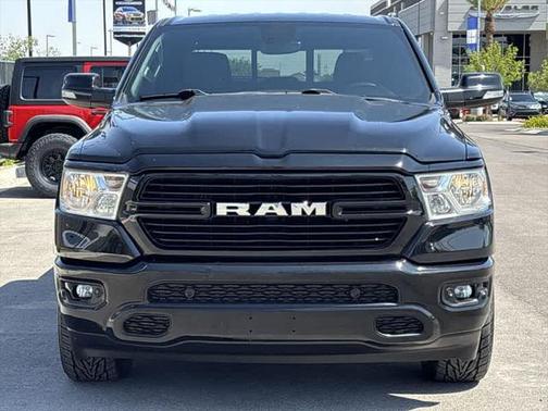 2020 RAM 1500 Lone Star Crew Cab 4x4 57' Box