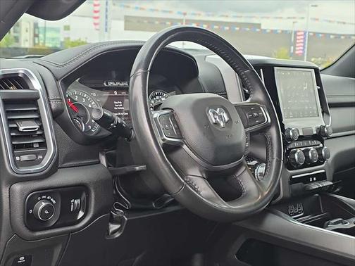 2024 RAM 1500 Laramie Crew Cab 4x4 57' Box