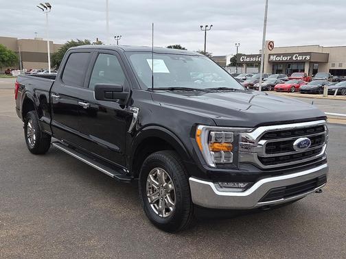 Black Metallic 2023 Ford F-150 XLT