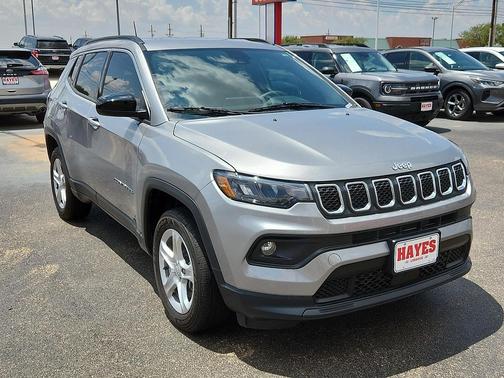 2024 Jeep Compass Latitude