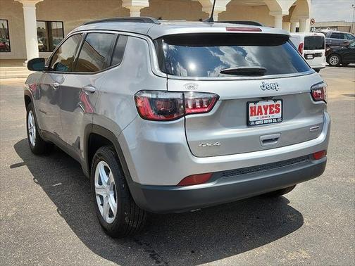 2024 Jeep Compass Latitude