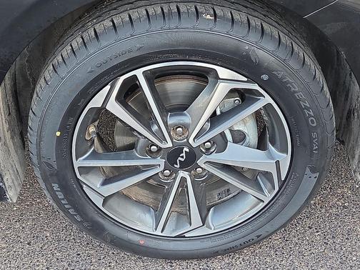 Aurora Black 2023 Kia Forte LXS