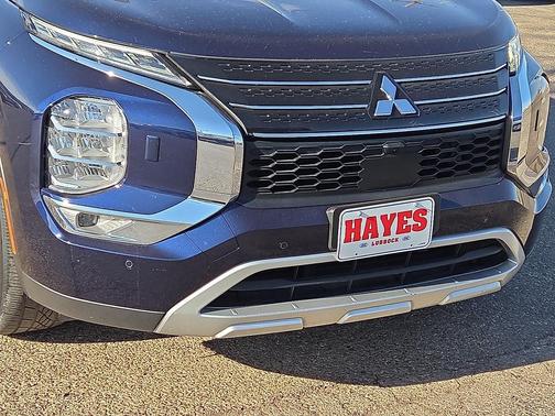 Cosmic Blue Metallic 2024 Mitsubishi Outlander SE