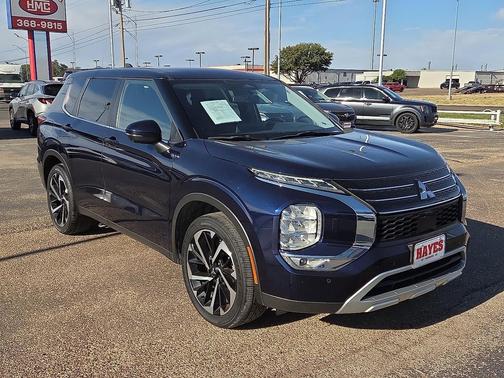 Cosmic Blue Metallic 2024 Mitsubishi Outlander SE