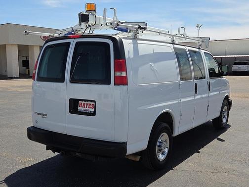 Summit White 2016 Chevrolet Express 2500 Work Van