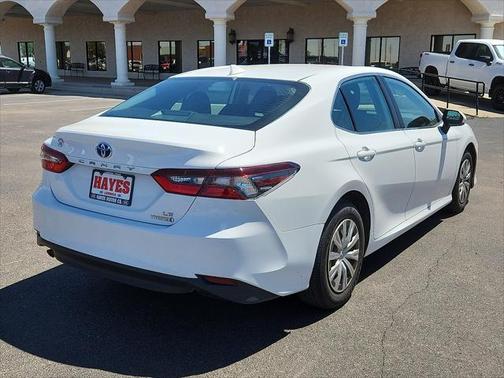 2022 Toyota Camry LE