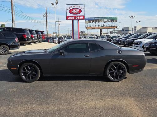 2021 Dodge Challenger SXT