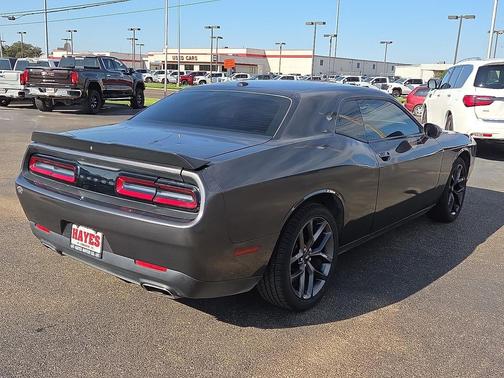 2021 Dodge Challenger SXT