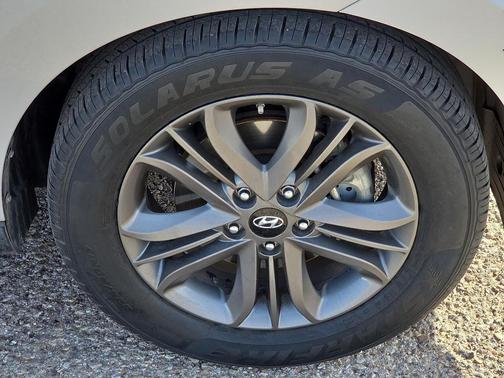 2015 Hyundai TUCSON SE