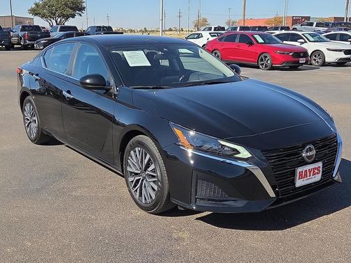 2025 Nissan Altima SV FWD