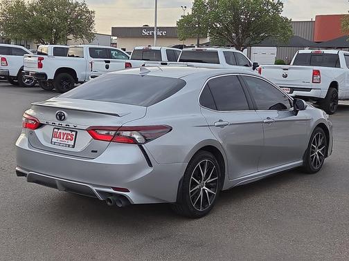 Celestial Silver Metallic 2023 Toyota Camry SE