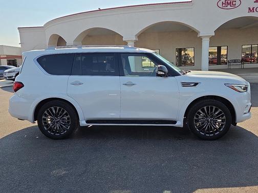2024 INFINITI QX80 SENSORY AWD