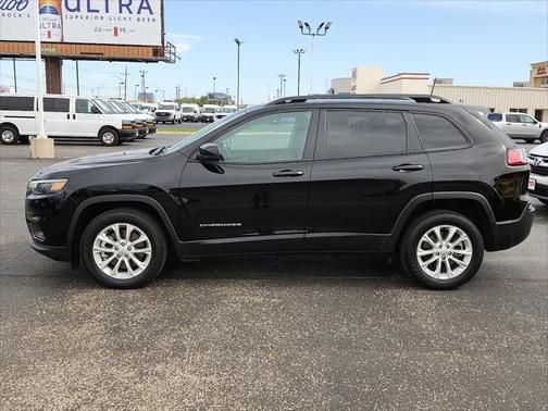 2022 Jeep Cherokee Latitude Lux