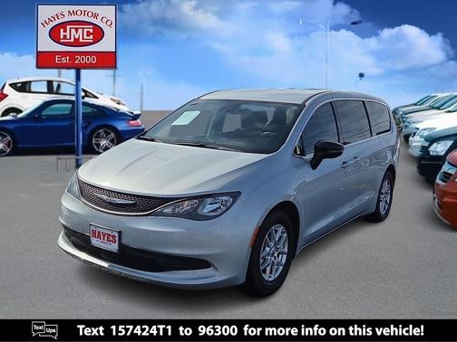 2024 Chrysler Voyager LX