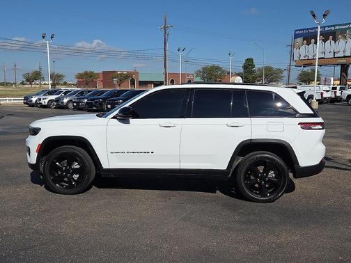 2024 Jeep Grand Cherokee Altitude
