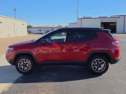 2025 Jeep Compass Trailhawk