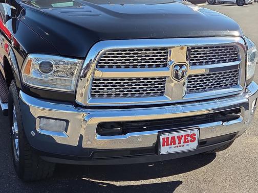 2018 RAM 2500 Laramie Crew Cab 4x4 6'4' Box