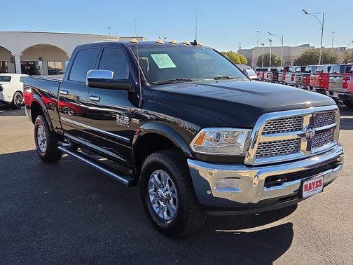 2018 RAM 2500 Laramie Crew Cab 4x4 6'4' Box