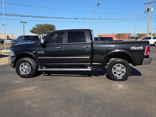 2018 RAM 2500 Laramie Crew Cab 4x4 6'4' Box
