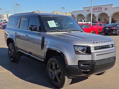 2023 Land Rover Defender 130 X-Dynamic SE