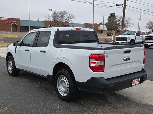 2022 Ford Maverick XL