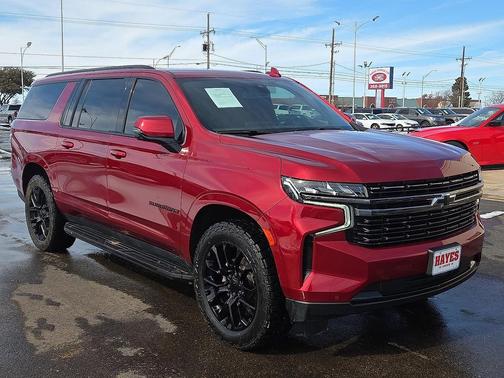 2022 Chevrolet Suburban RST