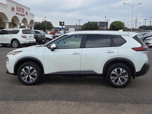 Pearl White Tricoat 2023 Nissan Rogue SV