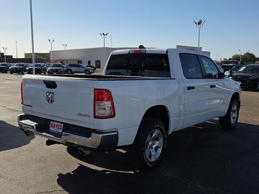 Bright White Clearcoat 2024 RAM 1500 Big Horn/Lone Star