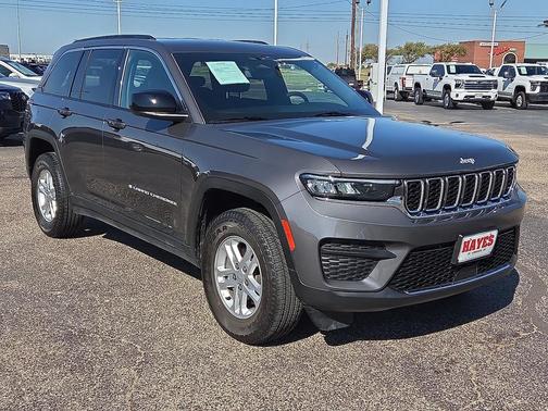 2024 Jeep Grand Cherokee Laredo
