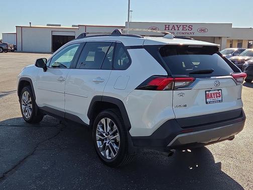 Blizzard Pearl 2021 Toyota RAV4 Limited