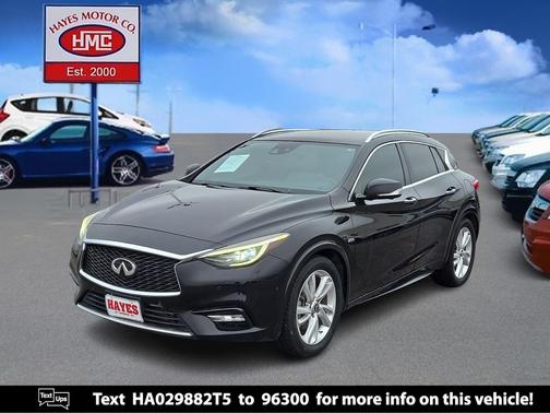 Black 2017 INFINITI QX30 Premium